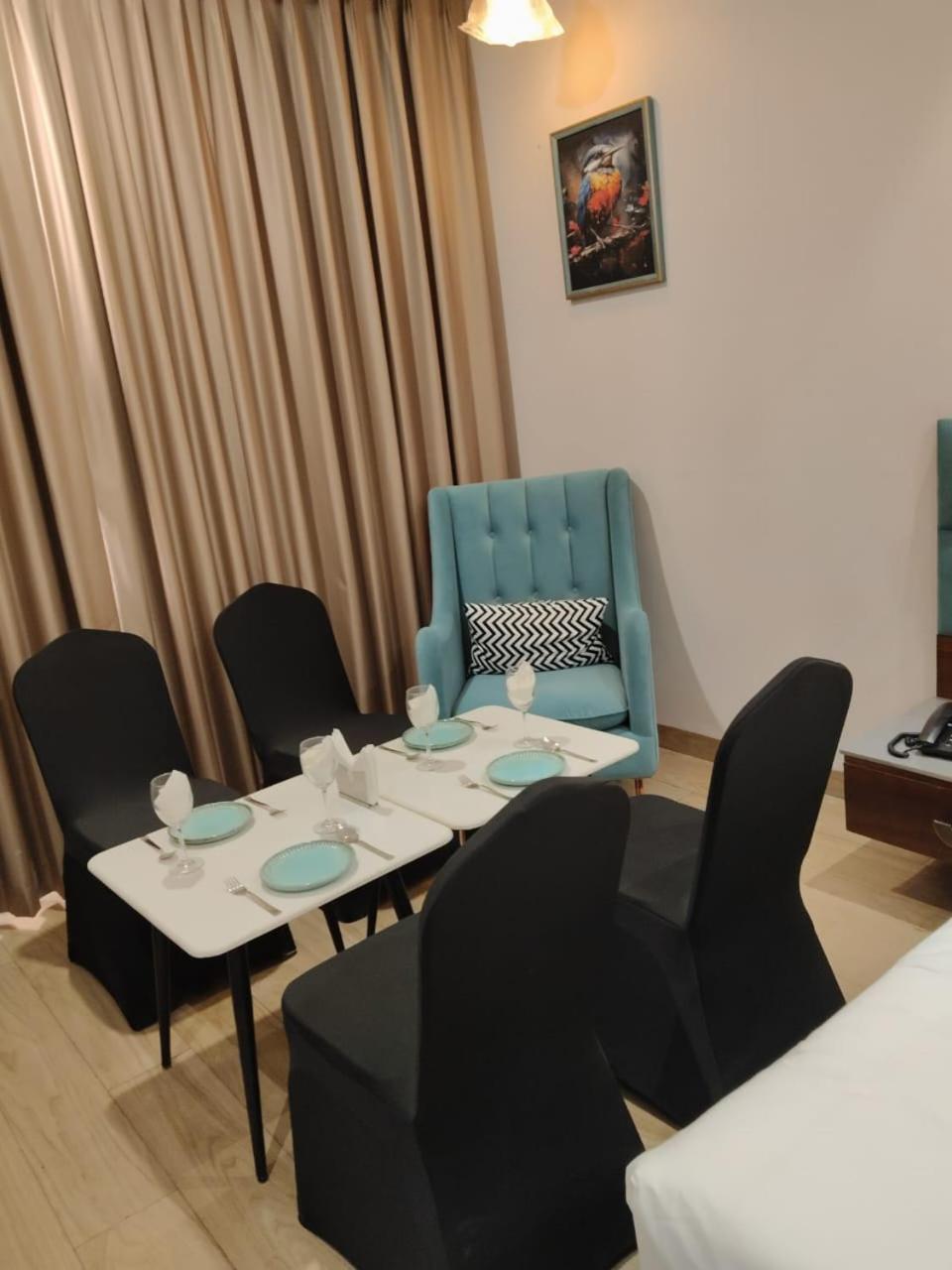 Hotel Midas Inn Mathura Esterno foto